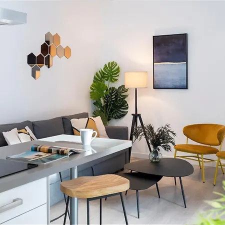 Correduria Suites Apartments Seville Exterior photo